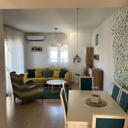 Ana'S 2 Bedrooms Lovely Flat Podgoriţa Exterior foto