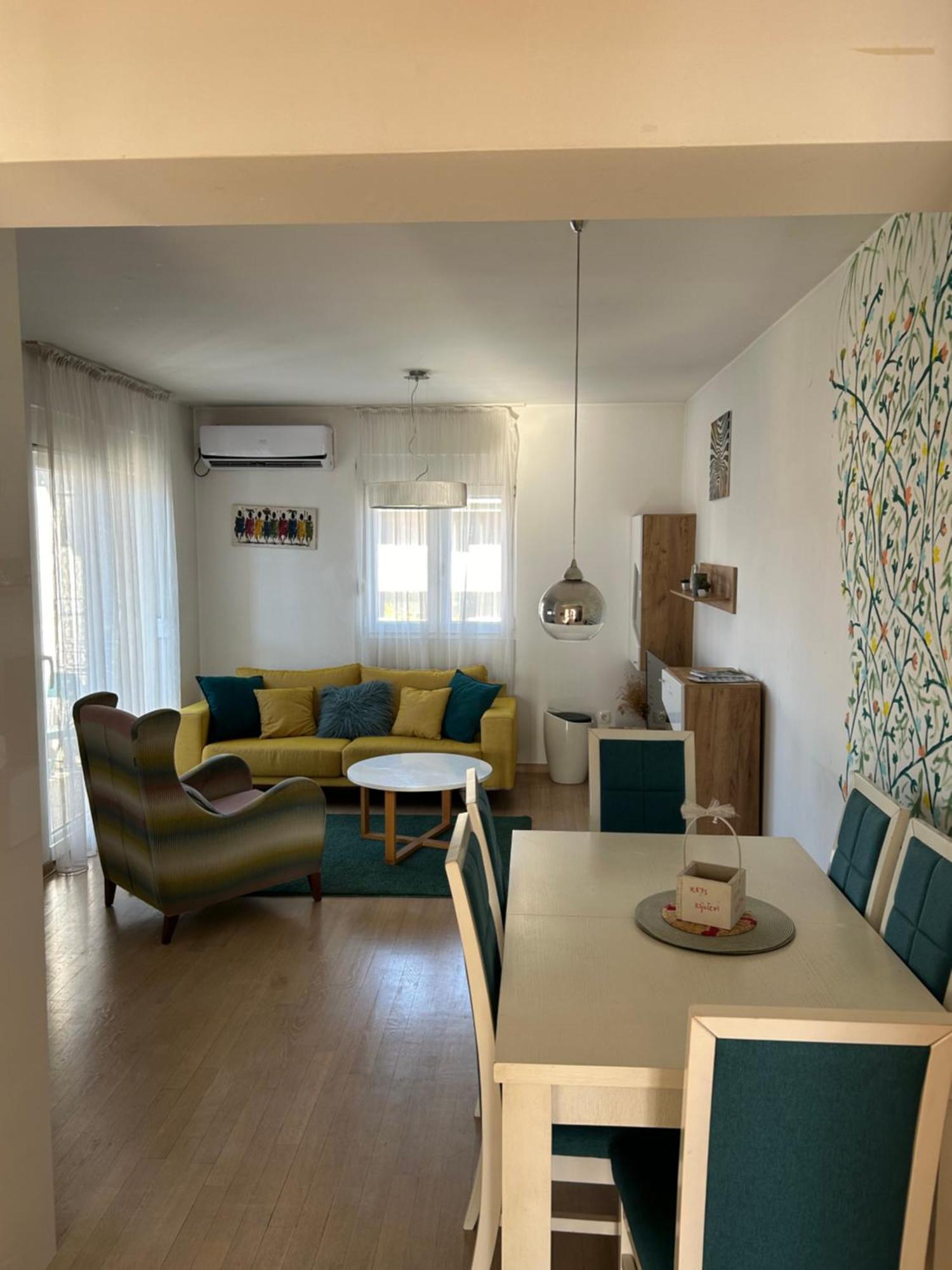 Ana'S 2 Bedrooms Lovely Flat Podgoriţa Exterior foto